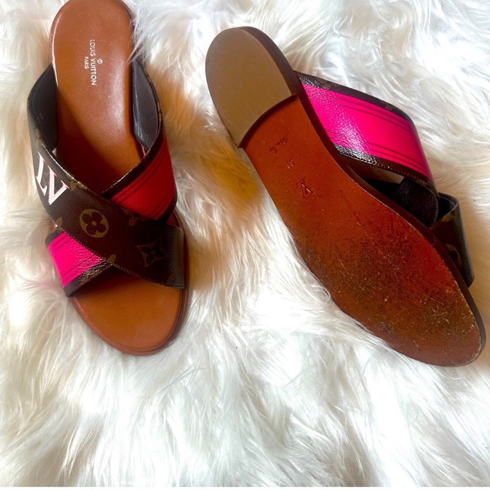 Authentic Louis Vuitton slides size 39 - Picture 3 of 6